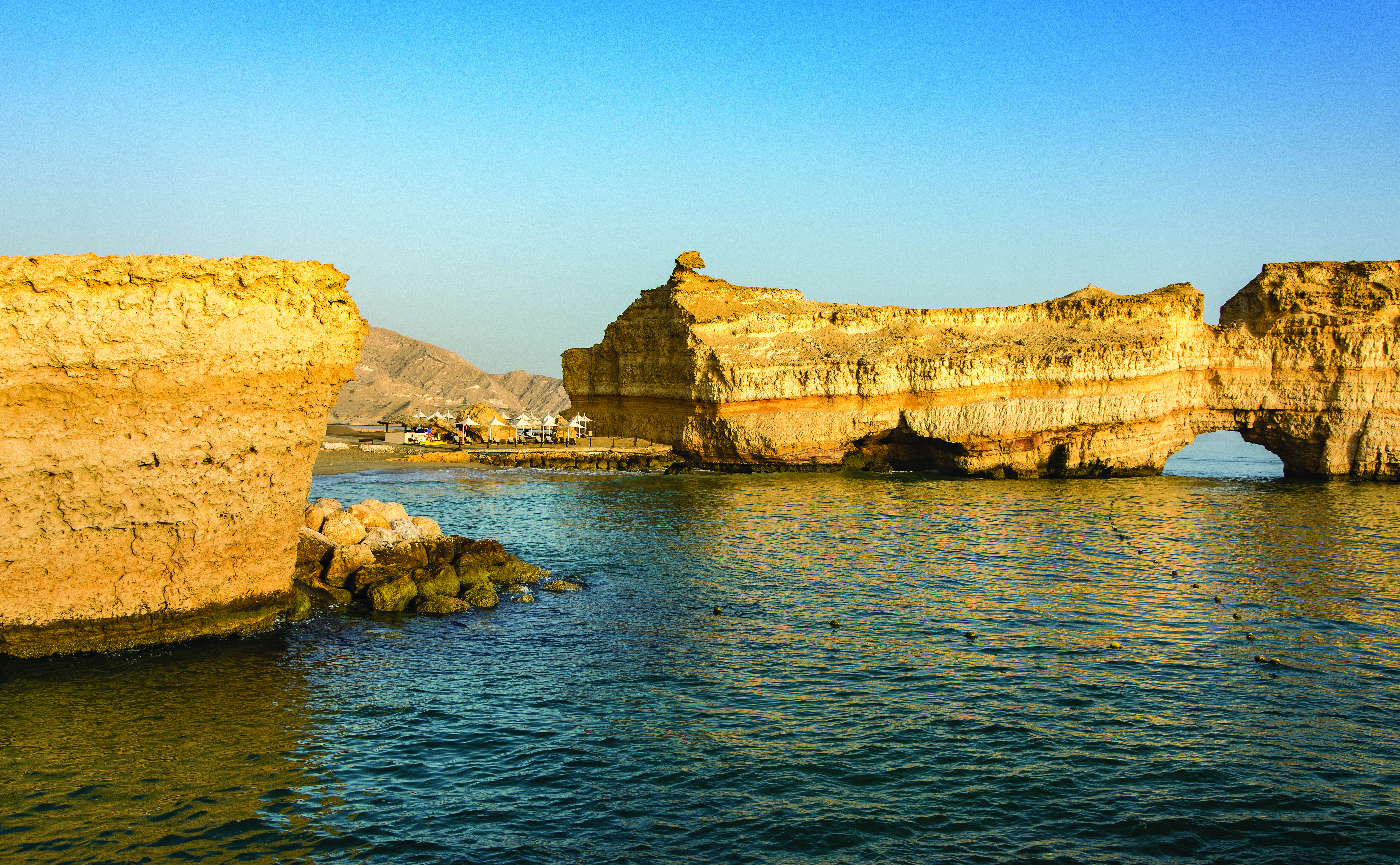 قنتب "هدوء وسط عاصفة"