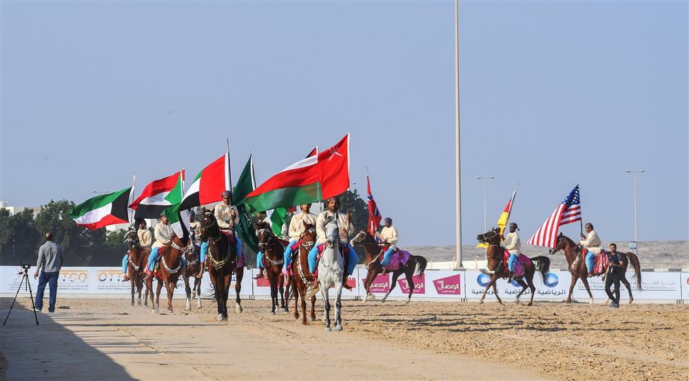 انطلاق البطولة الدولية لالتقاط الأوتاد باللباس التقليدي بالدقم
