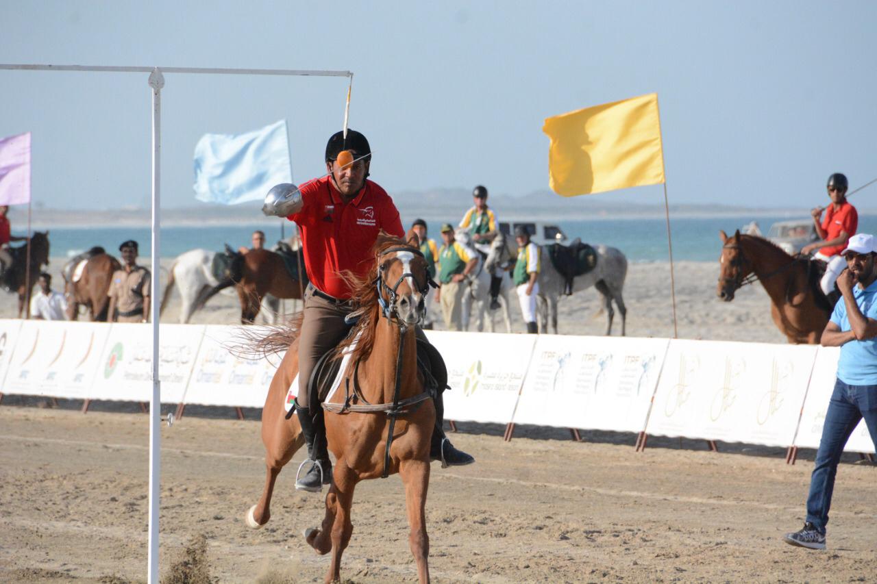 54 مسابقة لقفز الحواجز وأدب الخيل والثلاثية والقدرة والتقاط الأوتاد